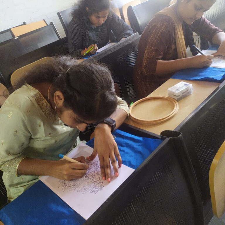 Workshop on Fabric Tanjore Painting